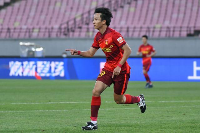 电竞平台-尹鸿博屡扮关键先生被叫球星 新队长直言责任重大